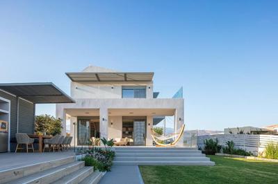 Modern Villa panoramic views over the coastline