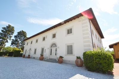 Villa Yvonne by MMega