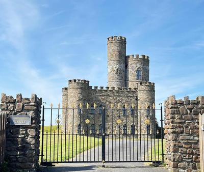 Romantic Rural Break In Countryside Castle Grounds Private Retreat Wizards Rest