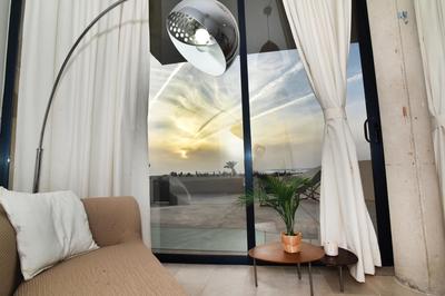 Sunset House