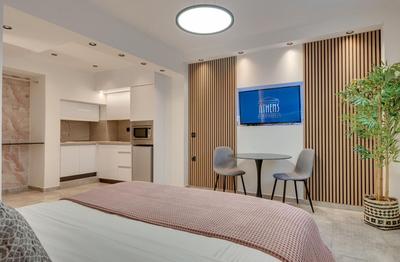 Green-Lux studio 2' from metro Petralona