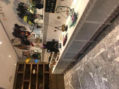 East Queen Hotel (Xi'an Beimen Metro Station)