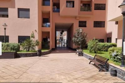 Apartement bien meublé piscine salle de sport
