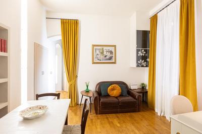 Ponte Vecchio Luxury Retreat