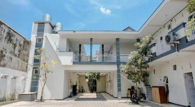 Capital O 1475 Oemah Jawa Family Residence