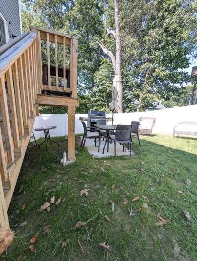 New House fenced inn yard Pet and family friendly