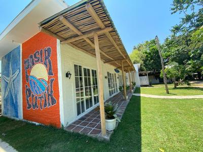 Pasir Putih resort & Cafe