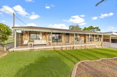 Long Jetty Waterfront Guest House