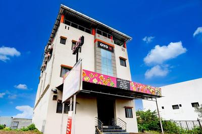 Hotel O Yuvraj Dhage Plot Shivshakti Maidan
