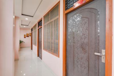 Super OYO Hotel O Dwarka In