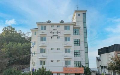 Anook Air Icheon Seolbong Lake