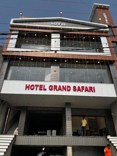 Hotel Grand Safari