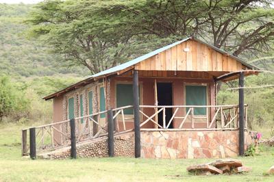 Savannah Solace Mara Camp
