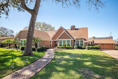 Bayfront Luxury Oasis w Pool close to NASA Kemah
