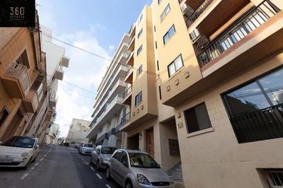 Penthouse and BBQ Kitchen Island & Massive living by 360 Estates