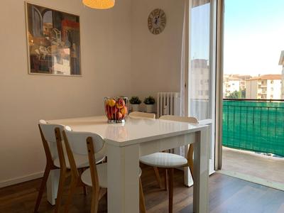 Roselyn Apartment by Holiday World