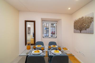 WHome Charming Getaway Near Campo Ourique