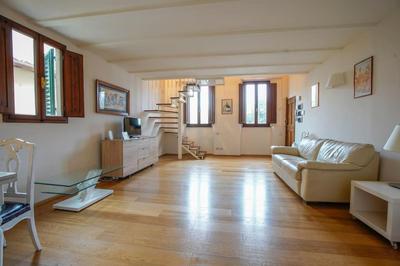 Ampio bilocale centralissimo, Firenze