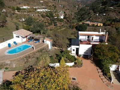 Villa Palmera, sleeping 6, sea view,