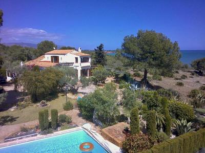 Preciosa villa con vistas al mar y al atardecer y piscina privada