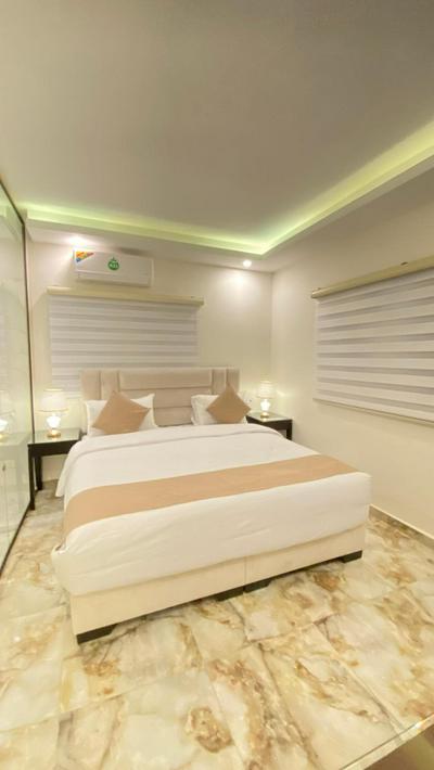 Eighth Wonders Hotel