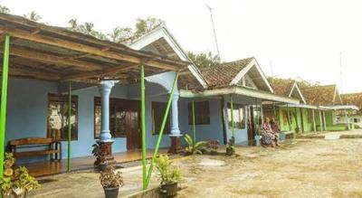 OYO Homes 91089 Desa Wisata Air Terjun Way Kalam Syariah