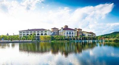 Wyndham Grand Plaza Royale Resort Nanjing