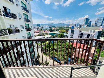 City Center 1-bedroom with balcony and washer