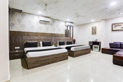 Super Collection O Model Town Road Near Bus Stand Formerly Grey Paradise