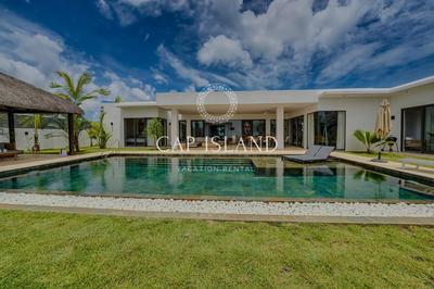 Villa d'exception avec piscine chauffée et jardin tropical