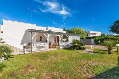 Villa Goccia by BarbarHouse