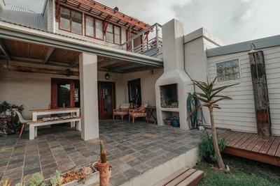 5-Sleeper Hideaway Nature & Coastal Charm