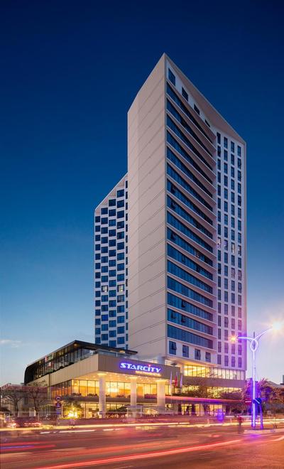 Starcity Bayfront Nha Trang Hotel