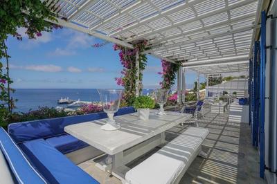 Villa Dream Views, steps away from Mykonos Town