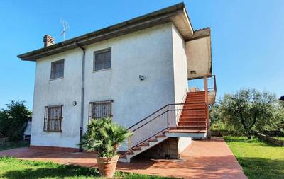 Fondi House