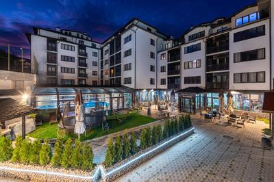 Royal Bansko - Family Apart Hotel With All Inclusive Light or HB&Drinks and Hot Pool & Jacuzzis