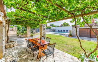Villa Ivini in Brajkovići - Haus für 5 Personen