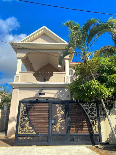 4-Bedroom Villa 12mins Walk to Beach - SV140
