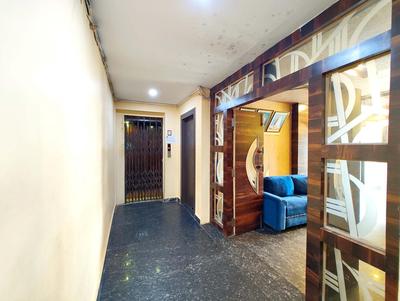 Hotel ''Deep Ganga'' Near Bhai Himmat Singh Memorial Children Park & Sea Beach Puri - Lift-and-Parking-Facilities-Restaurant Available - Luxury Room Qualit