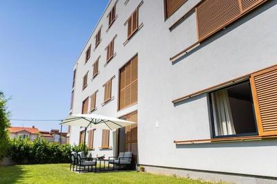 Apartment Garden Podstrana - 5 minute walk from the beach