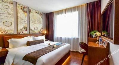 James Joyce Coffetel· Xining Chaidamu Road