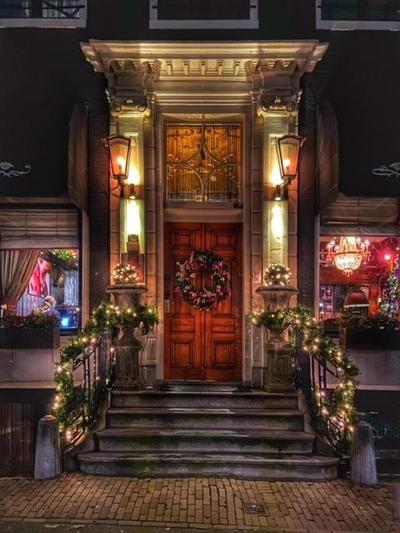 The Toren Amsterdam, by The Pavilions