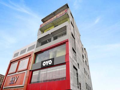 OYO Flagship Maharaj Hotel Restaurant