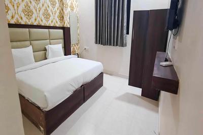 Collection O Taj Nagri Agra