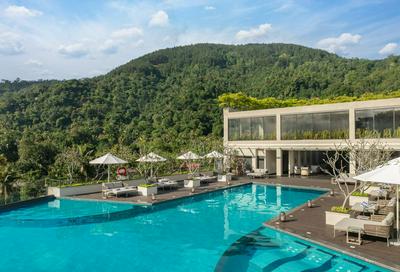 The Golden Crown Hotel