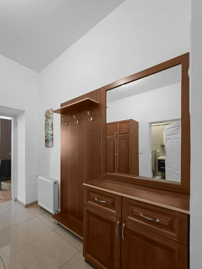 Charming One-Bedroom Apartment Near Millennium