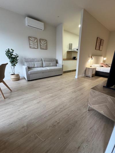 Apartamentos Delia by gaiarooms