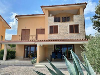 Villa Rebeka