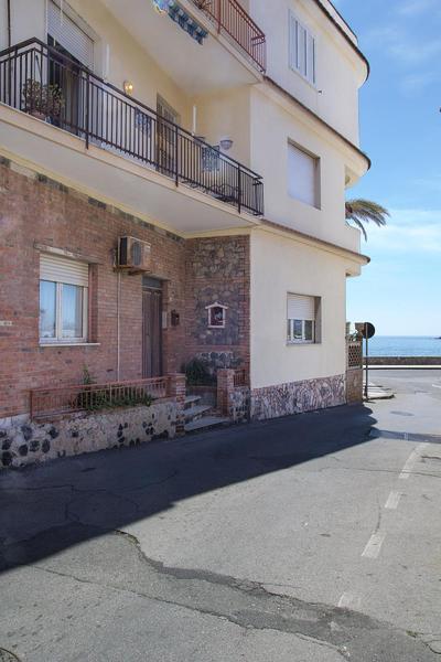 Apartment Tysandros