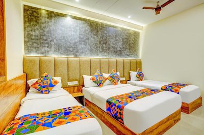 Hotel Amber Indore Palace